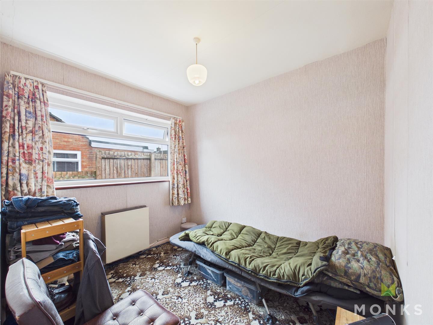 5 Friars Close, Oswestry, SY11 2LR For Sale